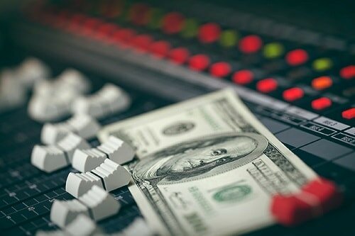 Blockchain Smart Contract Music Example